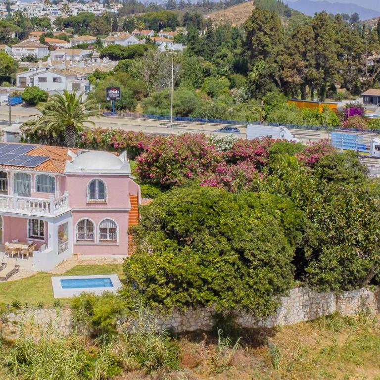 Cubo's Beachfront Villa Khayyam - Villa - 15