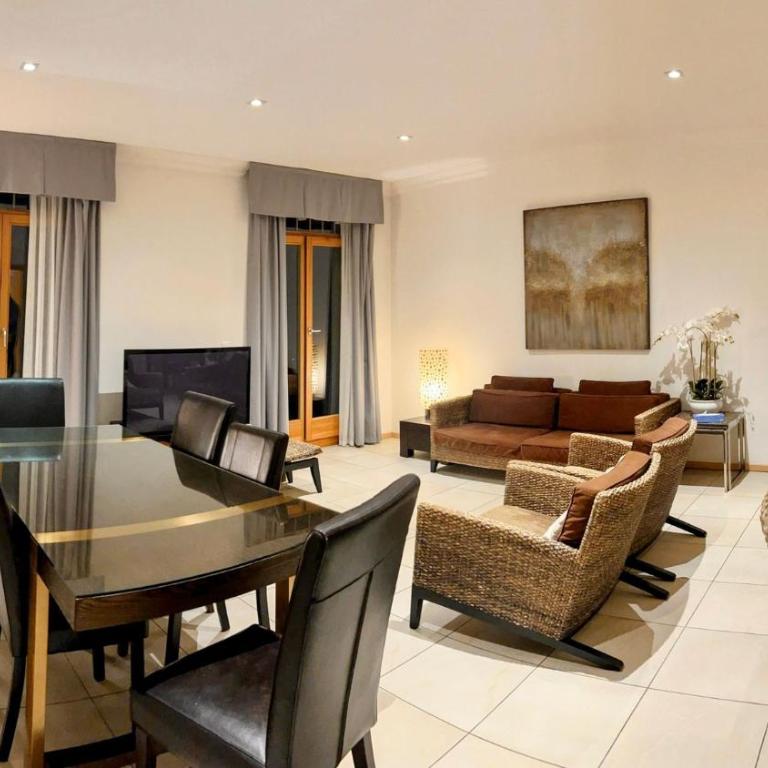 Luxury Apartment, Panoramic Mountain Views, 5 Star Spa Facilities - 4 Bedroom - Apartment - 3