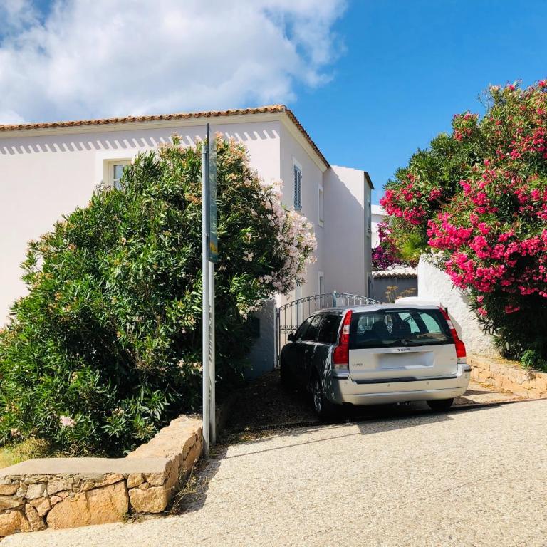 Villa Teresa - Four-Bedroom House - 36