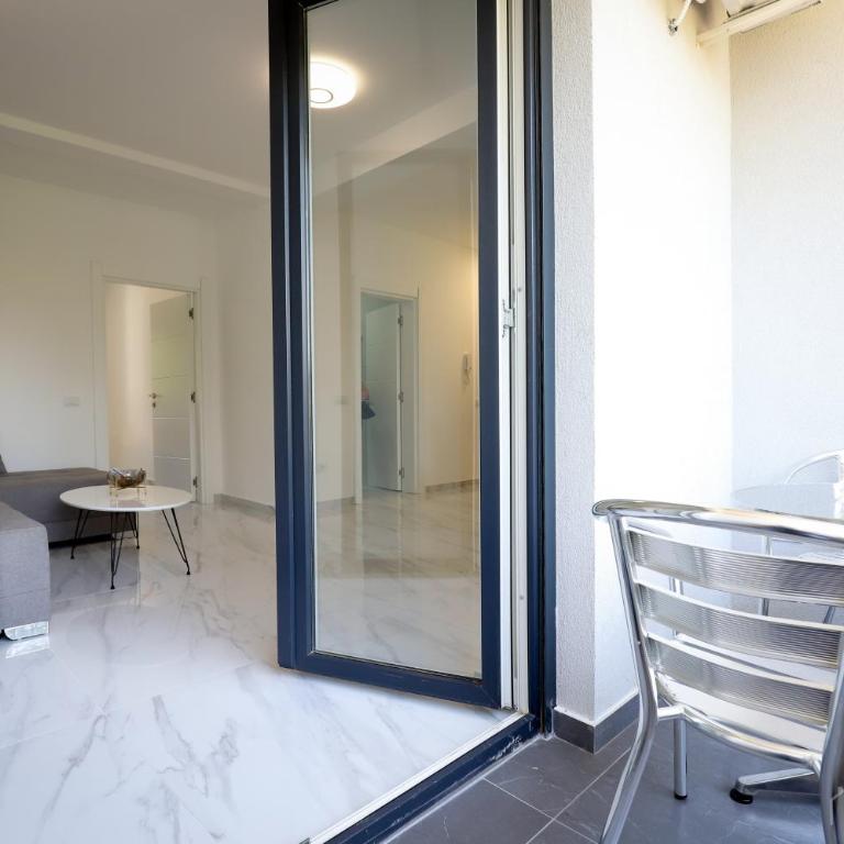 Aqua Vista Lux Raj - One-Bedroom Apartment - 25