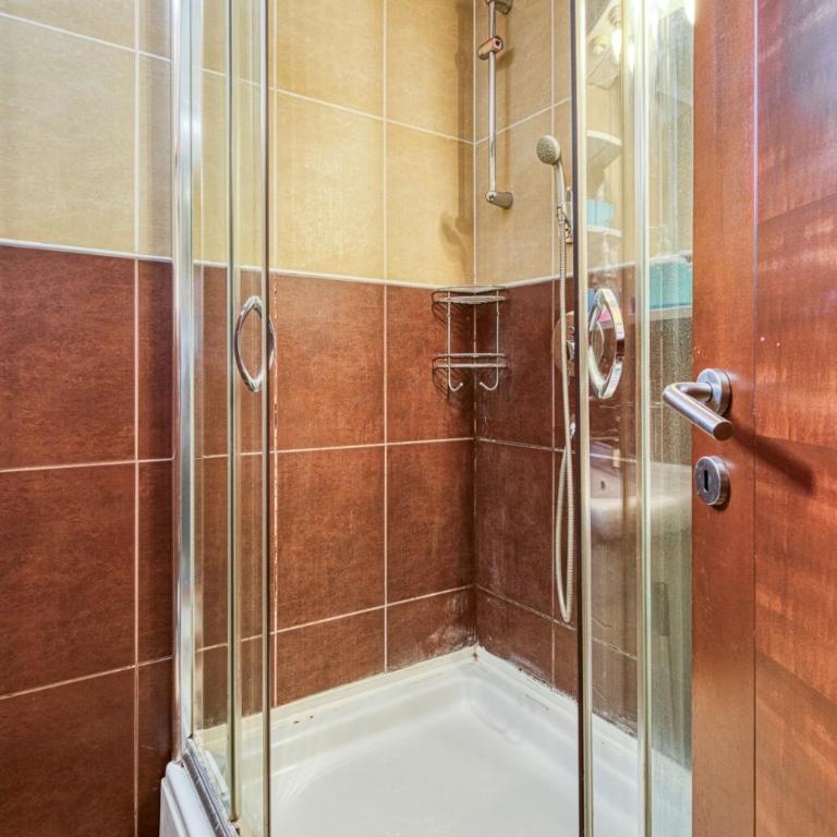 Mik Apartments Heart of Budva 1 plus 1 40 SqMeter - Apartman sa 1 Spavaćom Sobom - 10