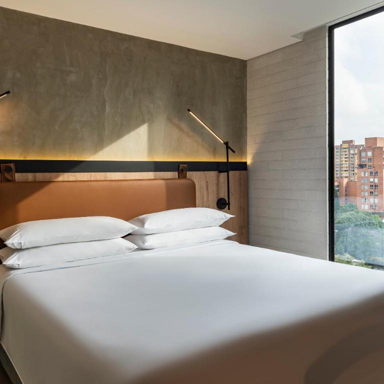 Faranda Collection Medellin, a Member of Radisson Individuals - Habitación doble - 1 cama extragrande - 4