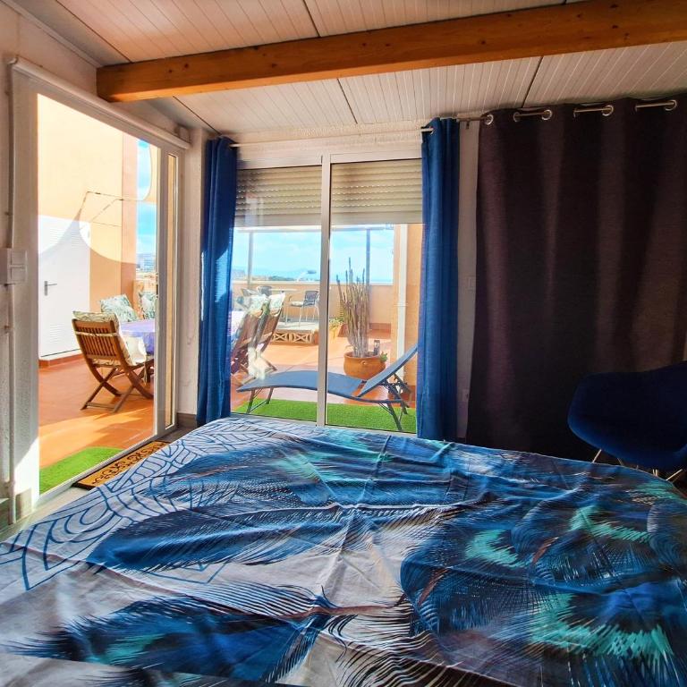 Carabassi playa - Three-Bedroom House - 39