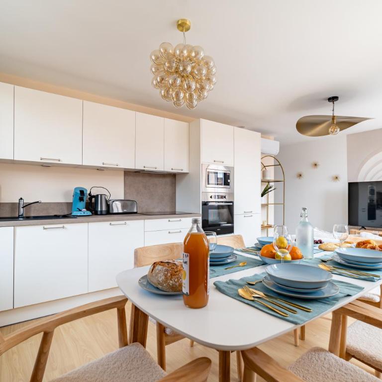 Raffinement Romain Cœur de Nimes Lumineux - Appartamento con 2 Camere da Letto - 23