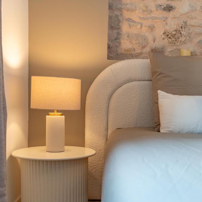 Raffinement Romain Cœur de Nimes Lumineux - Appartamento con 2 Camere da Letto - 29