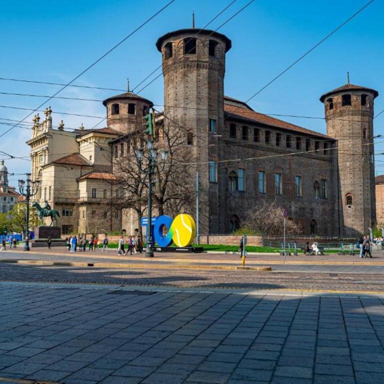 Charm in Piazza Castello - Two-Bedroom Apartment - 30