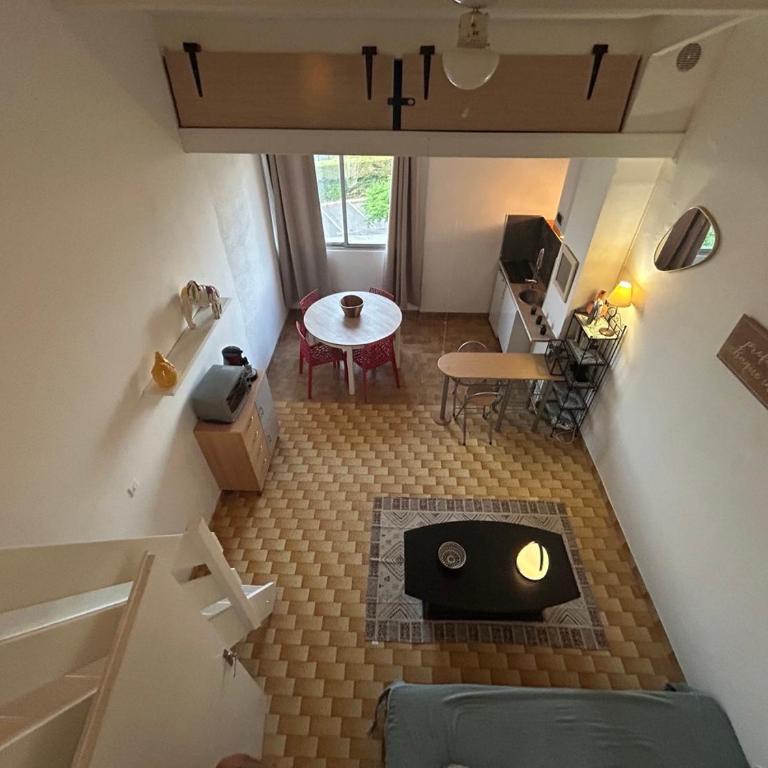 Sort tes tongs !! - Apartamento de 1 dormitorio - 2