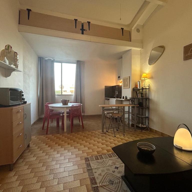 Sort tes tongs !! - Apartamento de 1 dormitorio - 8