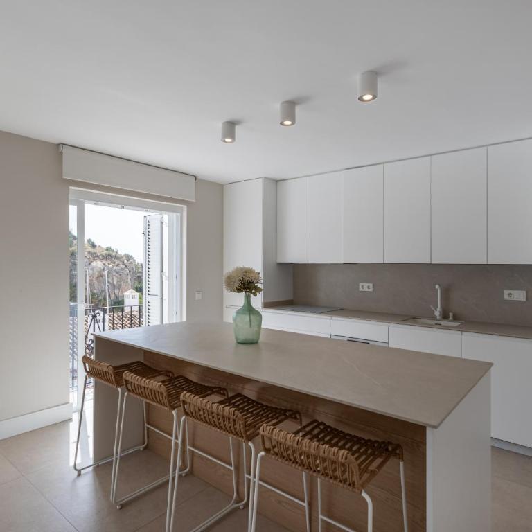 Marina Horizon Suites - Three-Bedroom Apartment - 16