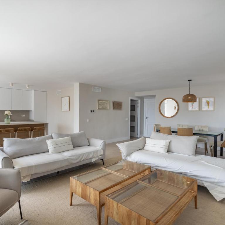 Marina Horizon Suites - Three-Bedroom Apartment - 13