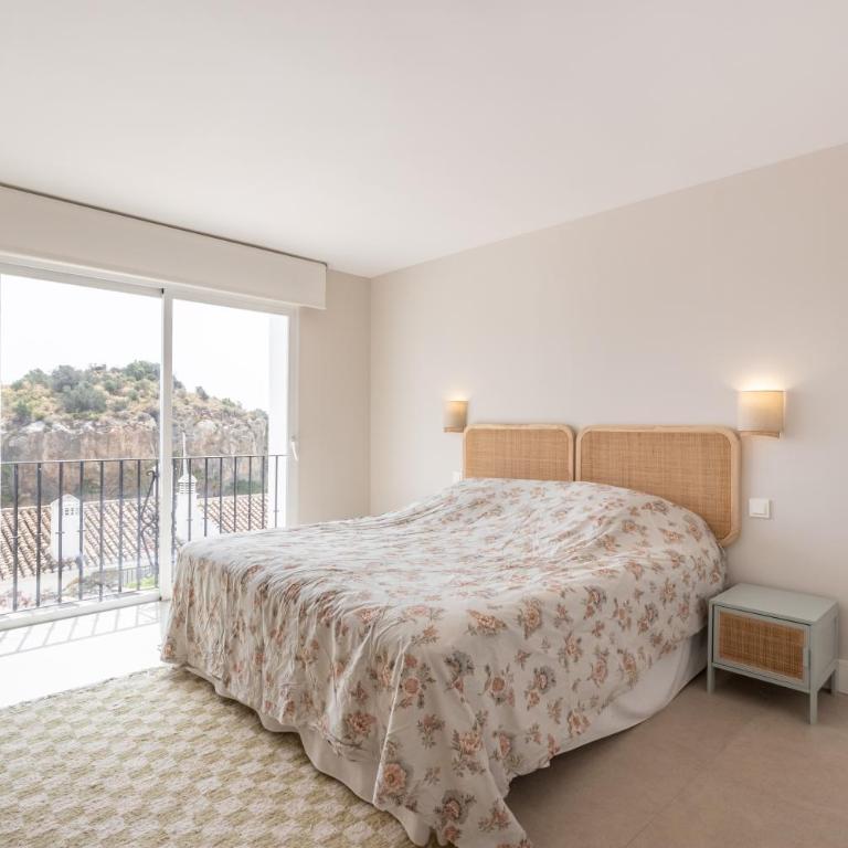 Marina Horizon Suites - Three-Bedroom Apartment - 20