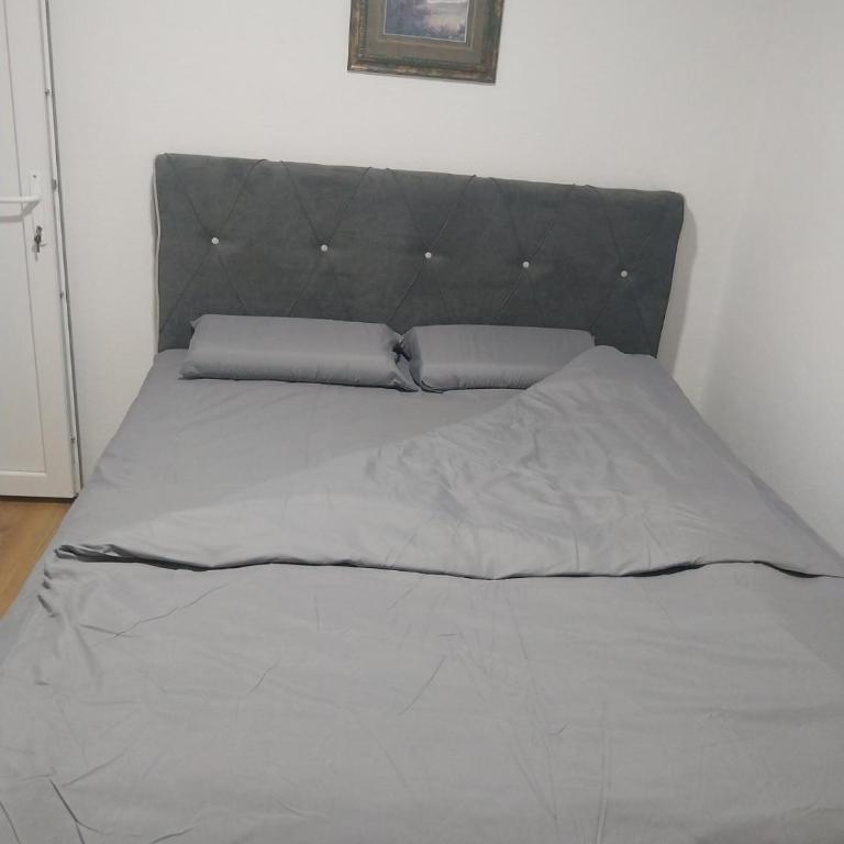 Matvik - One-Bedroom Apartment - 10