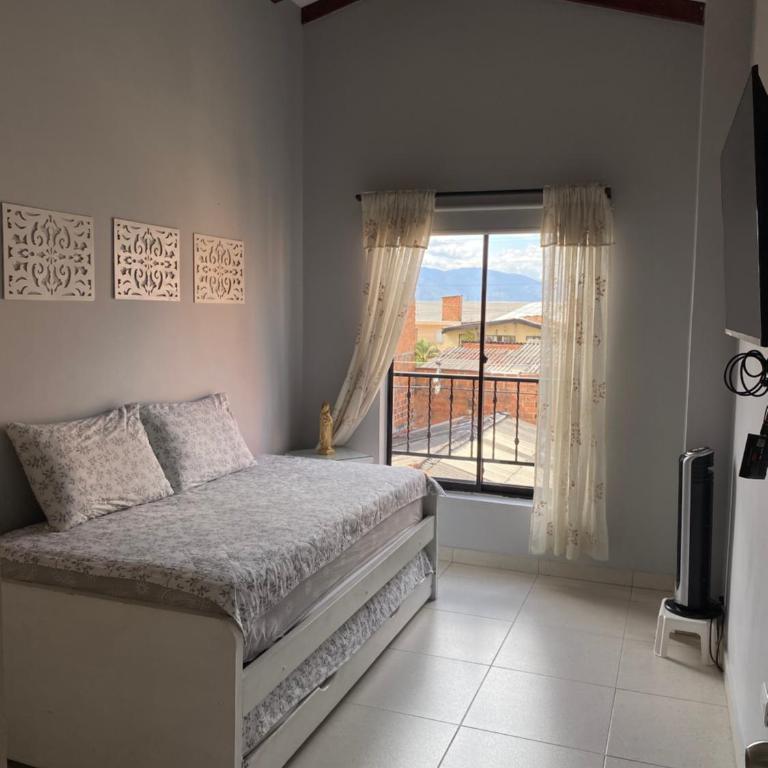 Apartamento cerca al metro y viva envigado - Apartamento de 3 dormitorios - 13