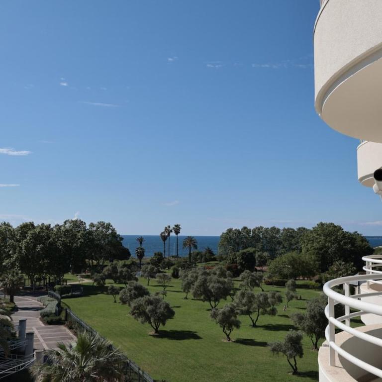 Antibes Les Pins - Apt 4 Per - Parc Exflora - Pool - Appartement 1 Chambre - 10