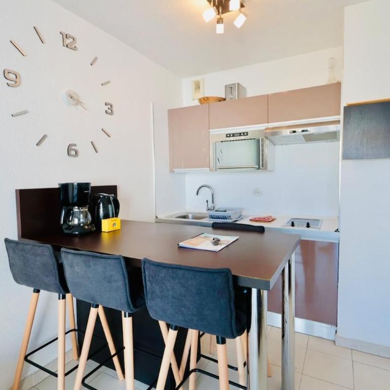 Antibes Les Pins - Apt 4 Per - Parc Exflora - Pool - Appartement 1 Chambre - 12