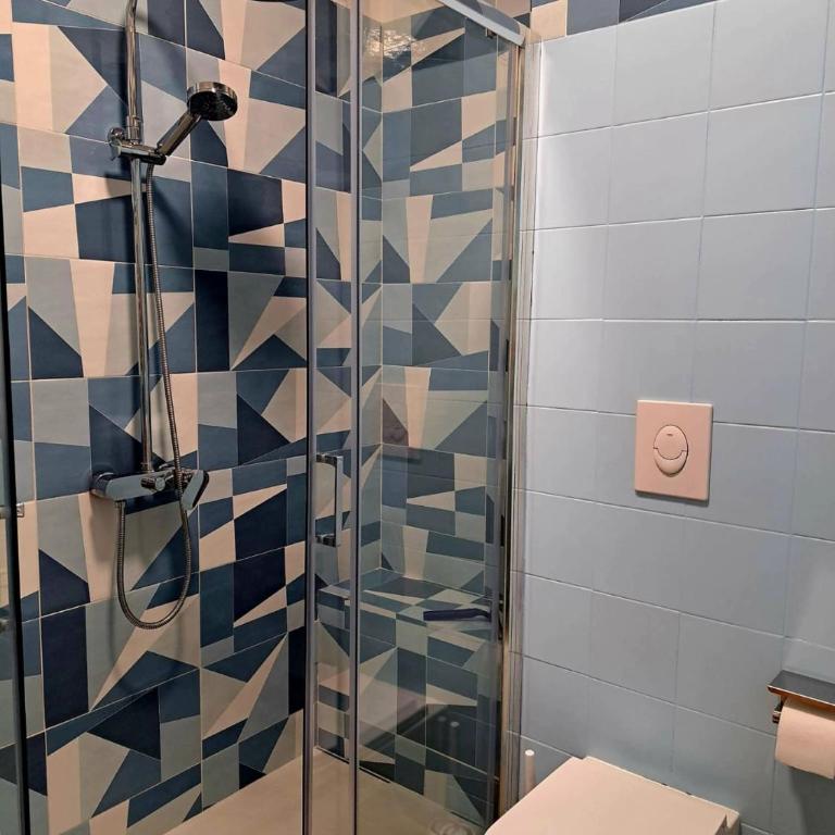 Naples Stay Inn - close to metro & all connections - Two-Bedroom Deluxe Apartment with Balcony - 48