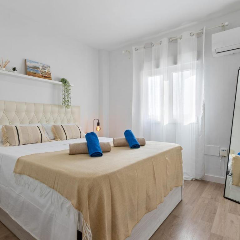 EUROPA SUR,Playa 500 m,centro 1,9km - Apartamento de 2 dormitorios - 4