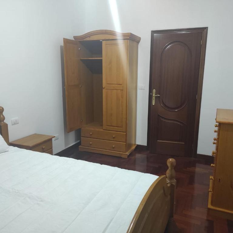 piso bonito tres habitaciones - Three-Bedroom Deluxe Apartment - 4