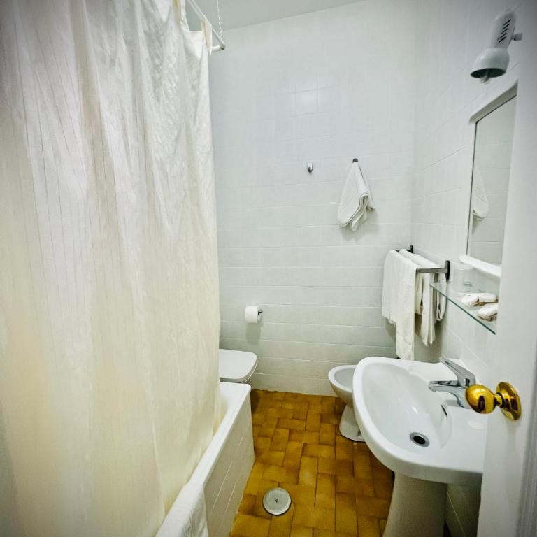 Hotel Argibay - Habitación Doble interior - 1 o 2 camas - 33