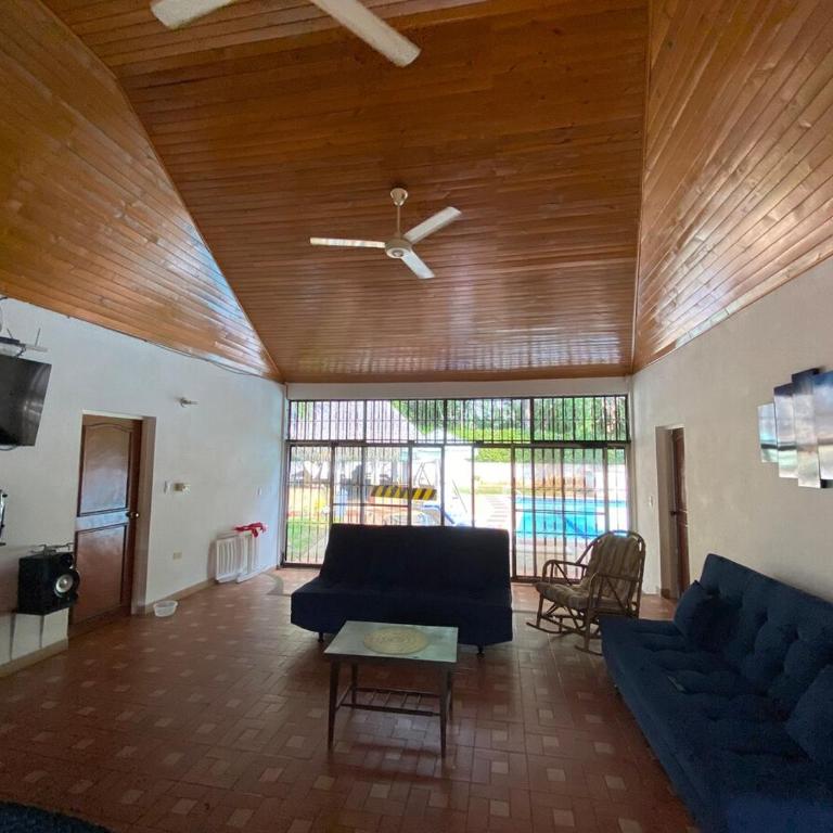 Casa de descanso con piscina privada en Melgar - Casa de 4 dormitorios - 6