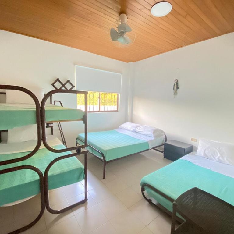 Casa de descanso con piscina privada en Melgar - Casa de 4 dormitorios - 12