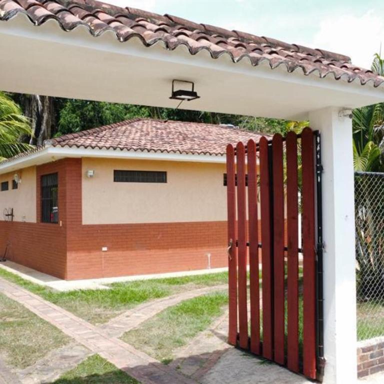 Casa de descanso con piscina privada en Melgar - Casa de 4 dormitorios - 17