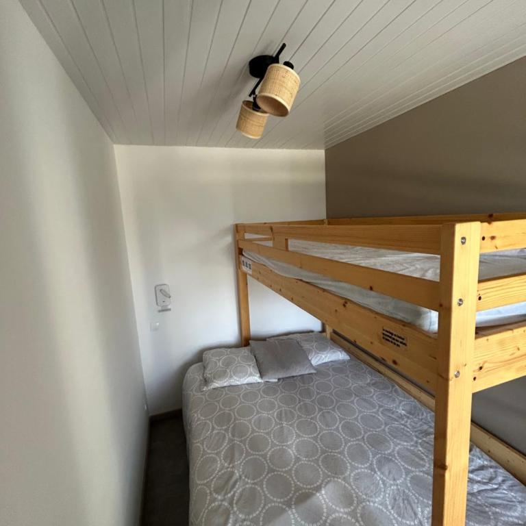 L Évidence, chaleureux 4 à 5 couchages, 1 chambre, cellier, vue dégagée, parking gratuit - Apartamento de 1 dormitorio - 17