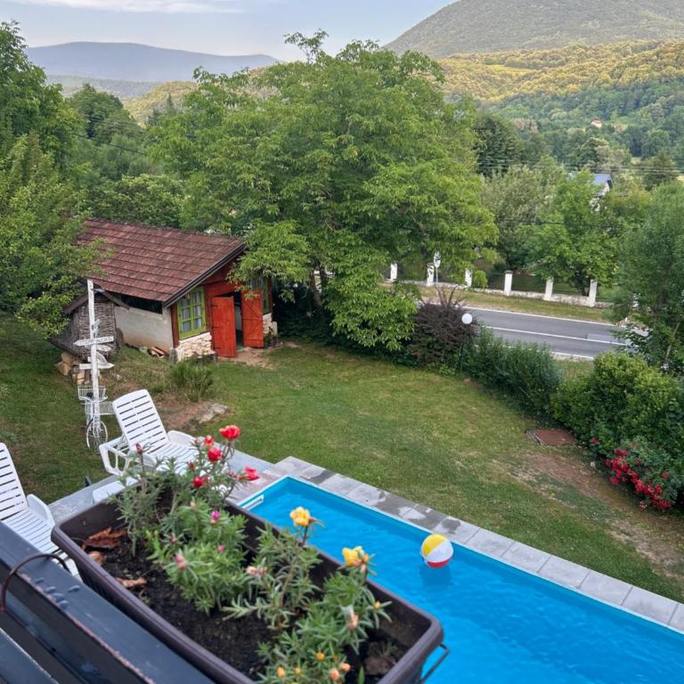 Green Hill, villa za odmor sa bazenom - Villa - 1
