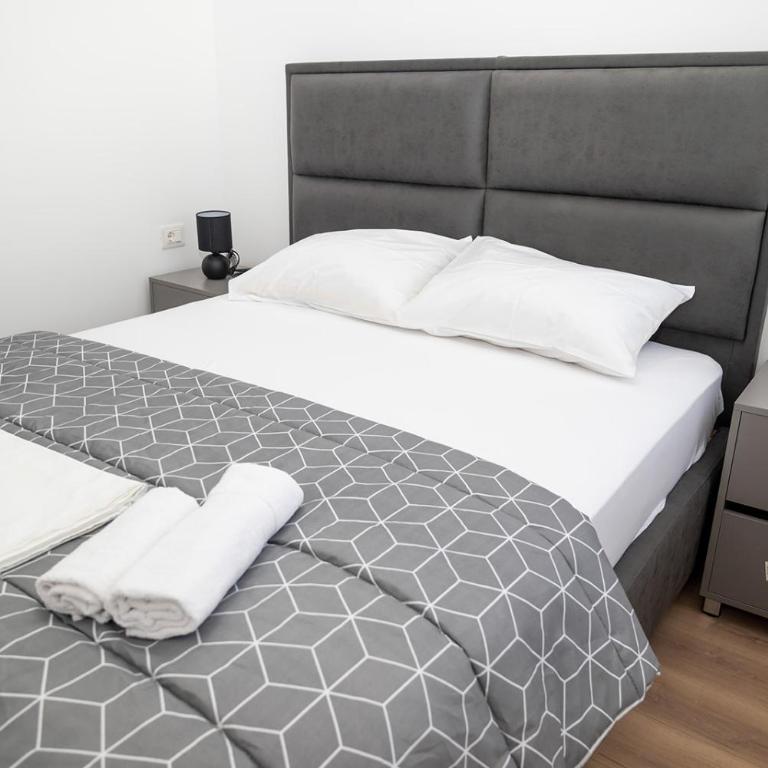 Urban Coast - Ulcinj Apartment - Two-Bedroom Apartment - 8