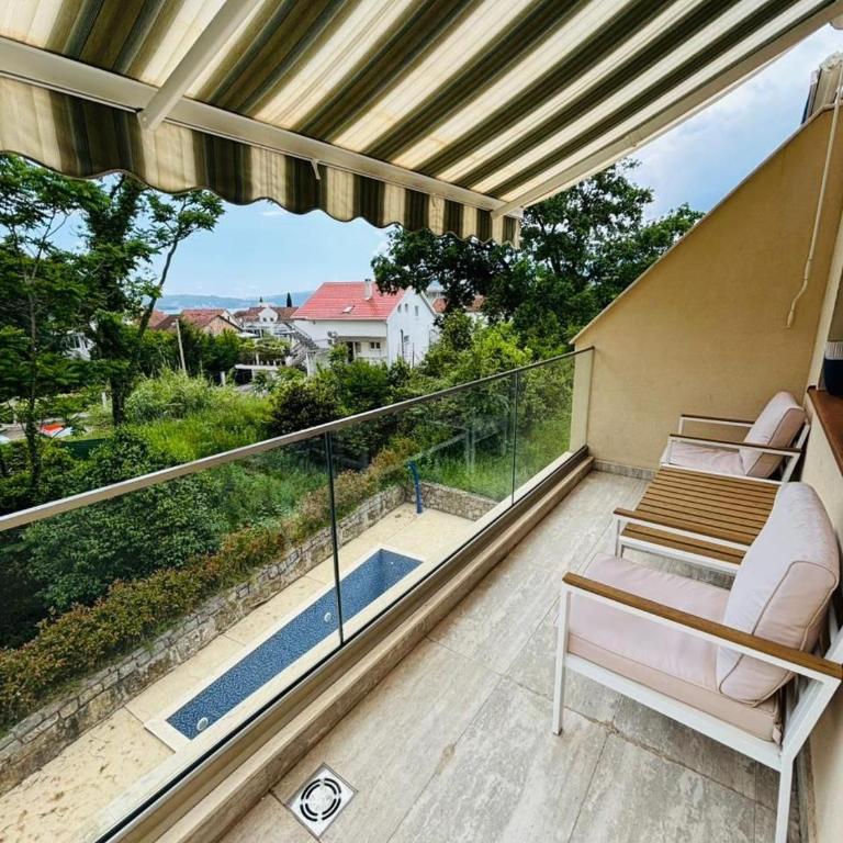 Lazure apartment - One-Bedroom Apartment - 11