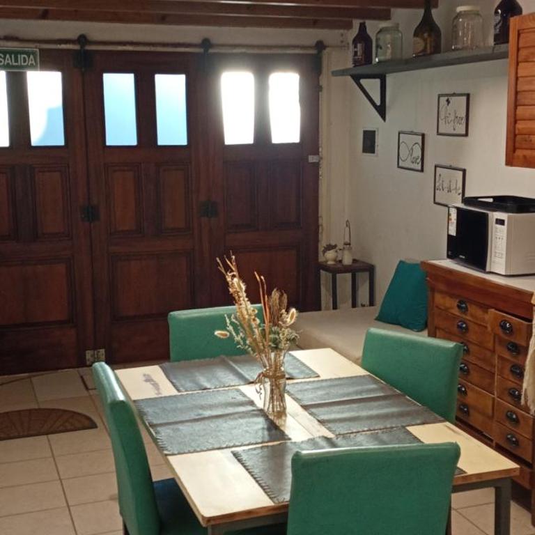 Departamento en chalet tradicional - Apartamento de 2 dormitorios - 2