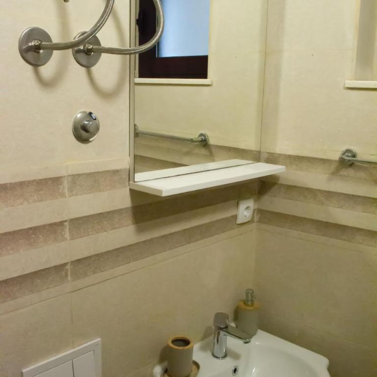 Anesa Old Town Apartments - Double Room - 3