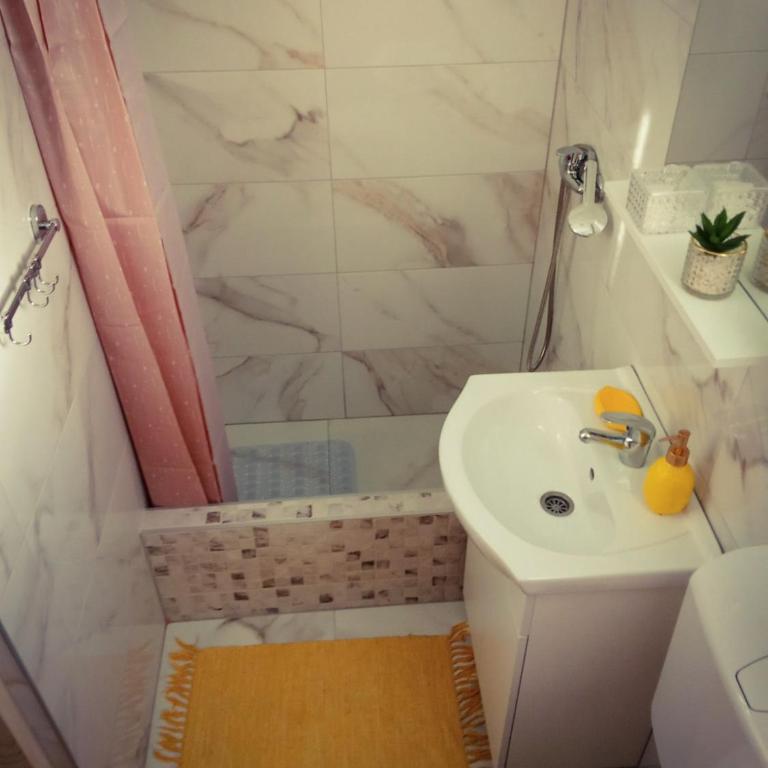 Hajdi apartman - Porodični Studio - 18