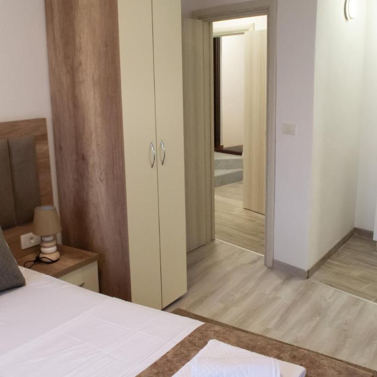 Anesa Old Town Apartments - Quadruple Room - 6