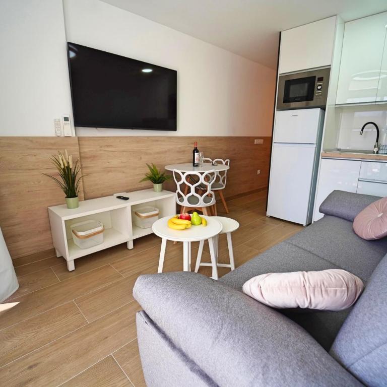 San Borondon Holiday Home - One-Bedroom House - 4