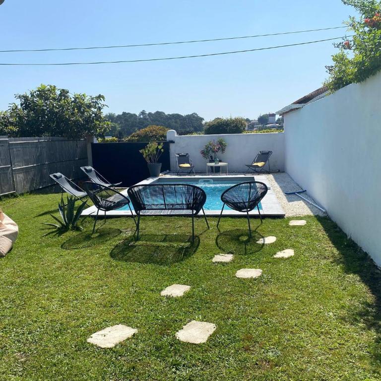 Maison Piscine Jardin Parking - Ferienhaus - 30