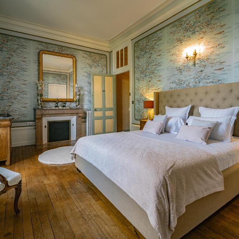 Château des Orchidées Stay in a French Castle - Chambre Double Deluxe avec Douche - 5