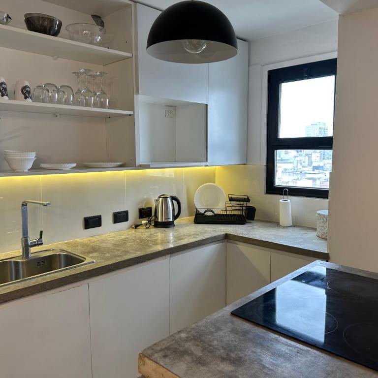 Amplio, elegante y céntrico departamento a metros del mar - Apartamento de 1 dormitorio - 13