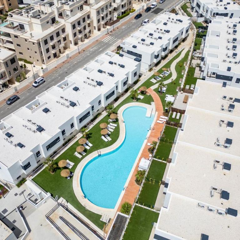 Modern 4-Bedroom Townhouse in Cala Serena Village Walk to the Beach Golf - Casa - 23