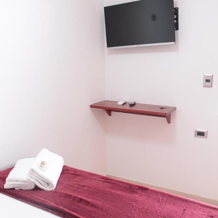 Hospedaje san gabriel - Habitación Doble con baño privado - 6