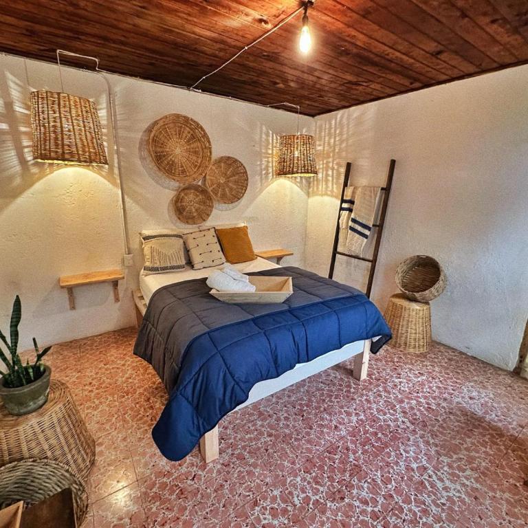 Hotel Neutro - Triple Room with Private Bathroom - 2