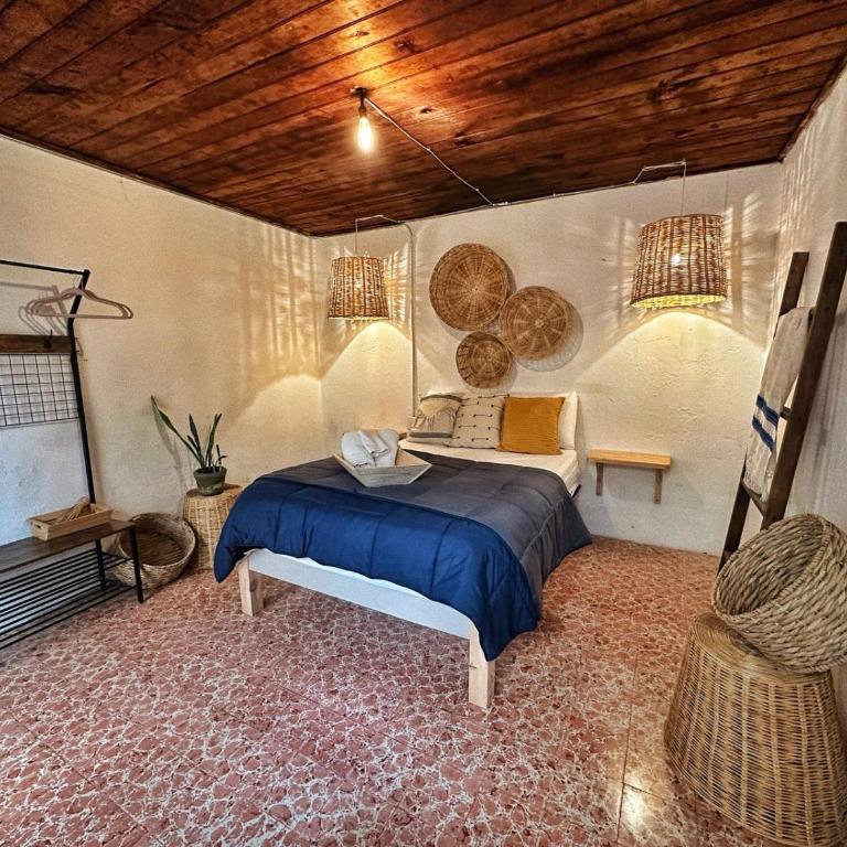 Hotel Neutro - Triple Room with Private Bathroom - 1