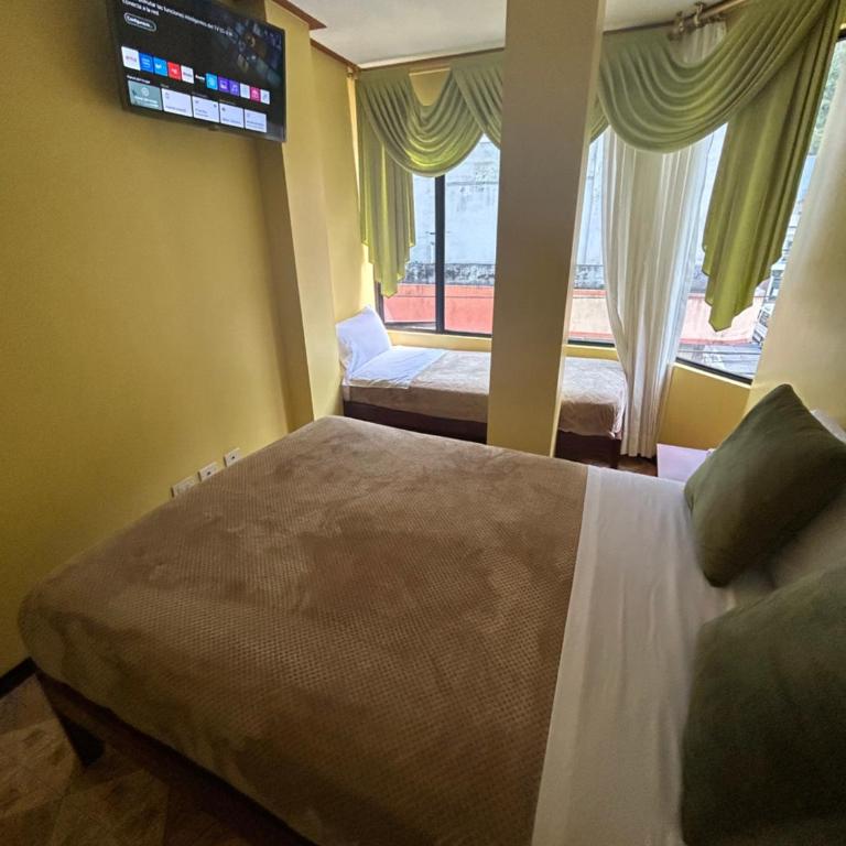 Hospedaje SOL DE VERANO - Habitación Familiar con baño privado - 7