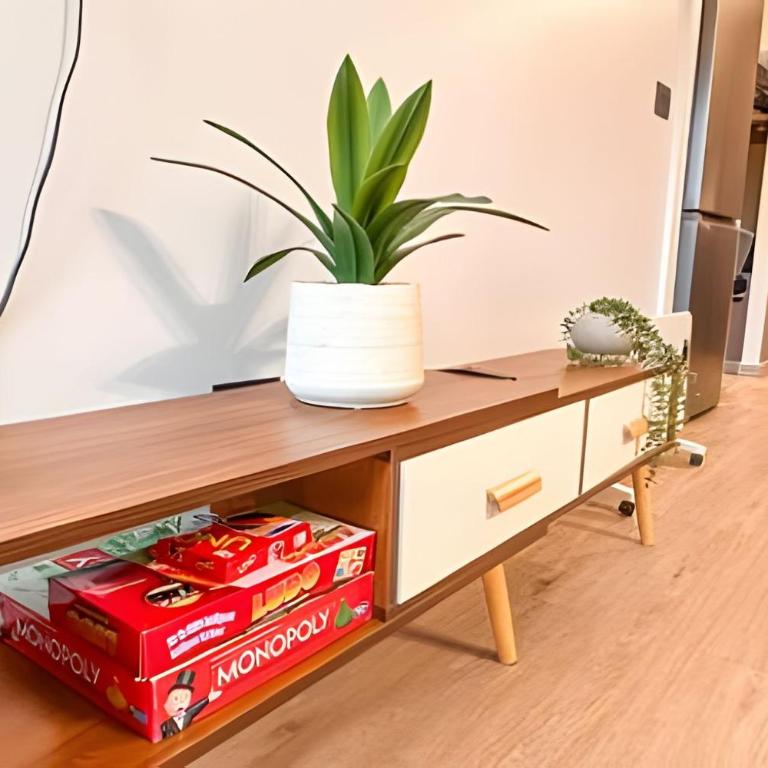 Garden Suite: WiFi + TV + Jardín + Calefacción - Apartment - 15