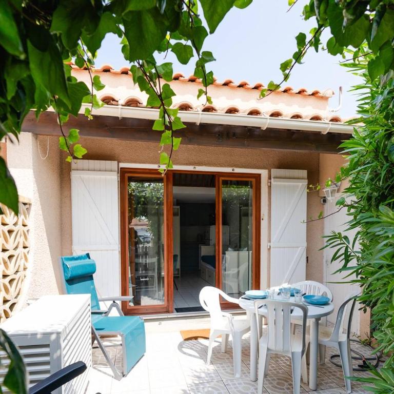 Pavillon Studio Mezzanine Climatisé Proche Plage avec Parking - FR-1-409A-37 - Villa - 16