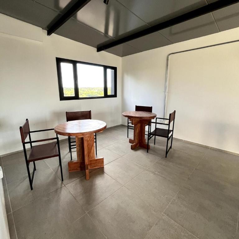 Moderno Dpto cerca del aeropuerto 1 dormitorio, Piscina, Gym, Cancha padel, CoWorking - Two-Bedroom Apartment - 54