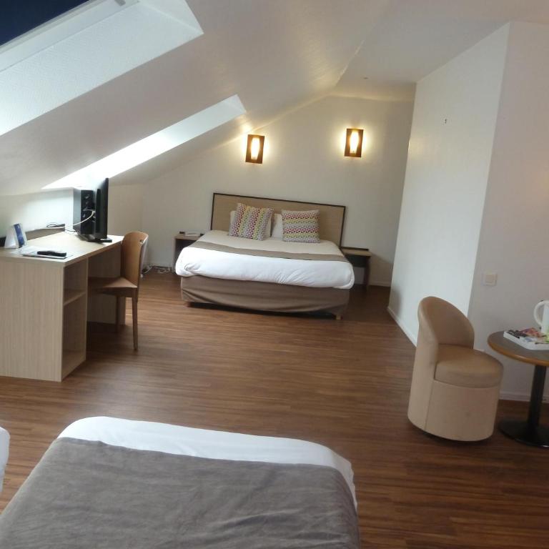 Campanile NATURE - Le Mans Est - Chambre Familiale - 2