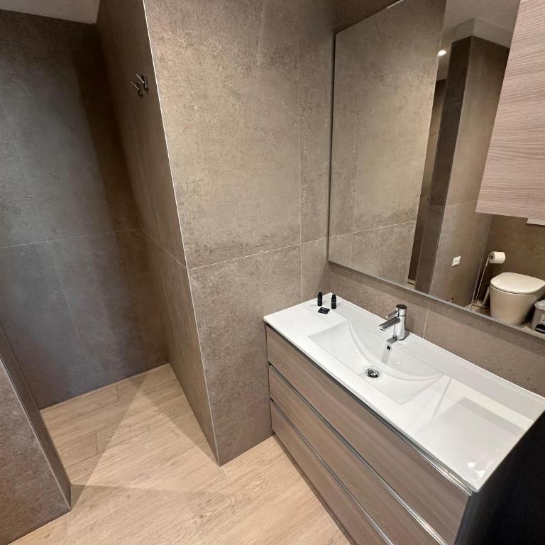 Mareblu 45 - Seaview Luxury Apartment - Appartamento con 2 Camere da Letto e Vista Mare - 17