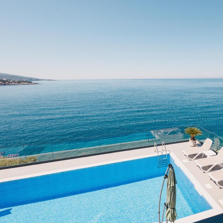 Orange Villa - 7 Bedrooms - 5 Star Location - Views - Pool - Villa - 19