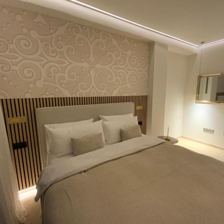 M&M La Cala Suite - Two-Bedroom Apartment - 18